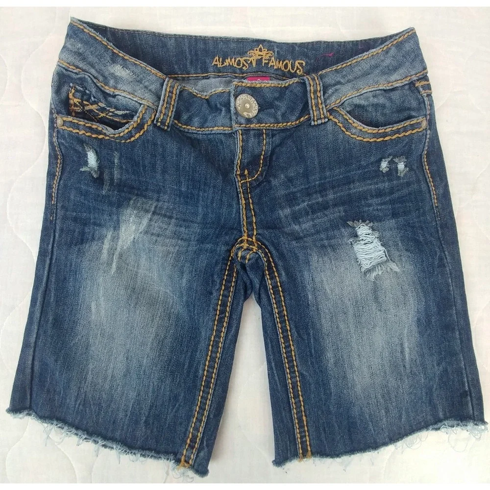 Almost Famous Denim Shorts Size 3 Distressed‎ Blue Almost Famous